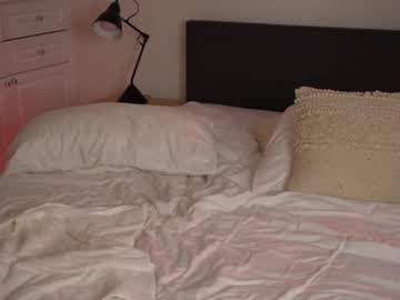 girl
        chloewildd cam image #6840751