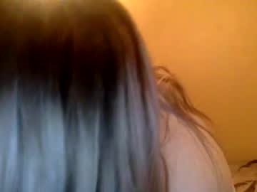 couple
        carmelarose95 cam image #1945816