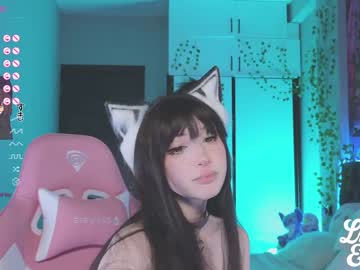 girl
        lucille_evans cam image #3989190