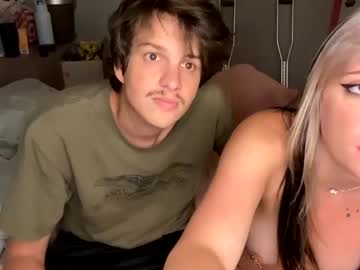 couple Sex Cam Girls Roleplay For Viewers On Chaturbate with dousometimescry1