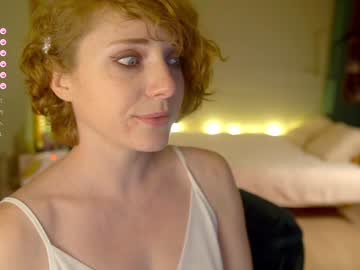 girl
        _the_sun_ cam image #5461429