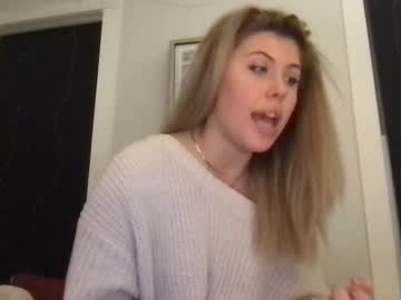 girl
        baileywest cam image #5834268