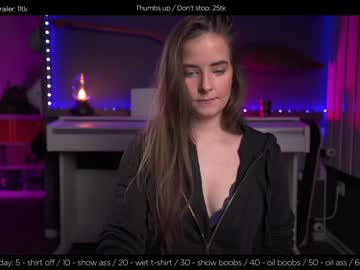 girl
        hermione_potter_couple cam image #843058