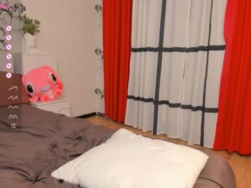 girl
        mila_milka_ cam image #2274795