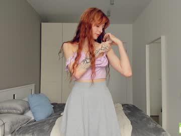girl
        jennifer_ewans cam image #1525083
