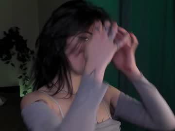 girl
        adelina____ cam image #3138297