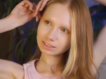 girl
        amandashah cam image #2244686