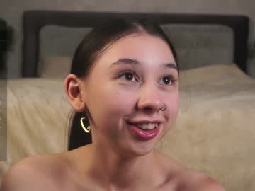 girl
        zarascarlett cam image #5640805