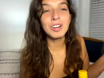 girl
        straightoutthetrailer cam image #4640994