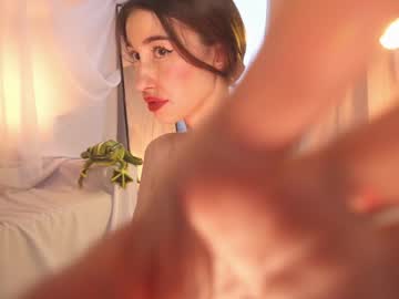 girl
        sunny_maria cam image #3582038