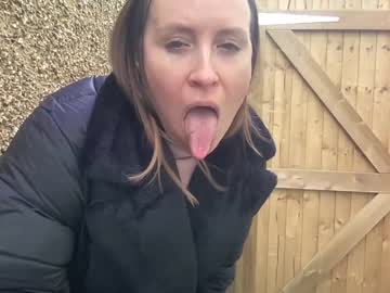 girl
        eatmypie69 cam image #3750358