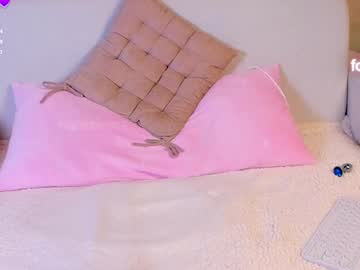 girl
        pussylovekate cam image #6515945