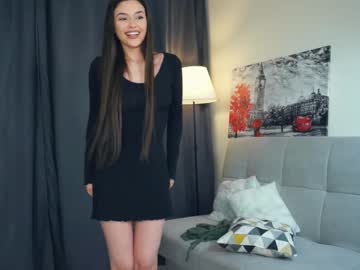 girl
        zarabeamer cam image #6768820