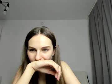 girl
        iris_blossom_ cam image #678358