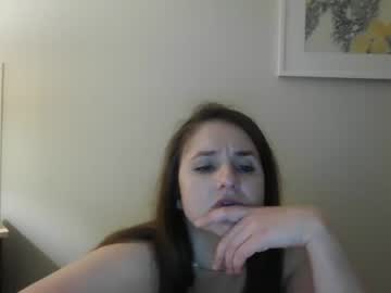 girl
        numba_one cam image #4114283