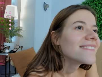 girl
        drutywerri cam image #2802896