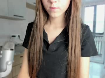 girl
        tadammary cam image #2758641