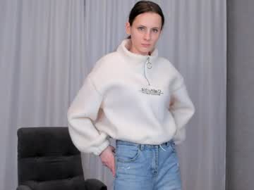 girl
        mariamfloor cam image #5936824