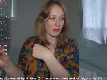 girl
        laylas_universe cam image #6805949