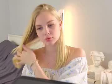girl
        falinebenny cam image #6002948