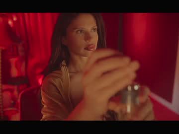 girl
        rougeoud cam image #3332415