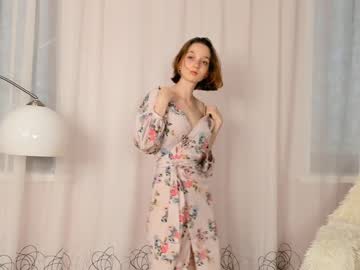 girl
        constancefyr cam image #1888077