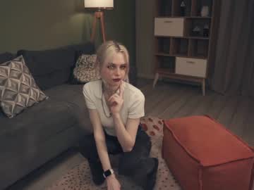 girl
        audreycarvin cam image #3651314