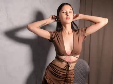 girl
        shy_asia cam image #2358912