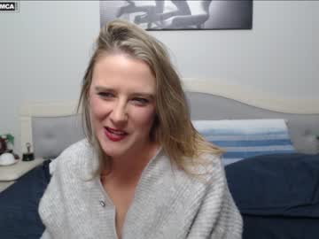 girl
        bluexstacey cam image #1382507