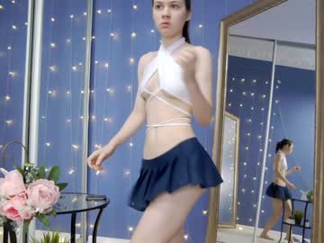 girl
        kriskras__ cam image #1143754