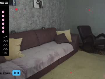 girl
        oxxme cam image #1696453