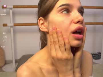 girl
        elation_evy cam image #5103953