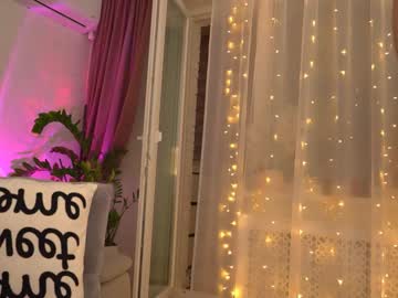 girl
        sweety_rinushka_ cam image #3536228