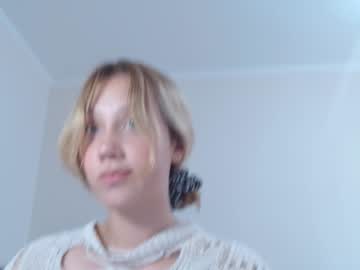 girl
        sweetie_jolie cam image #2205840