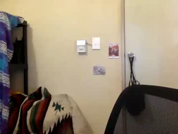 girl
        ericarae91 cam image #494795