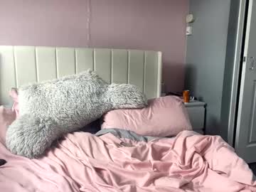 girl
        itsmelolax cam image #6839532