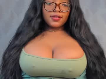 girl
        goofyshygirl1 cam image #1578910