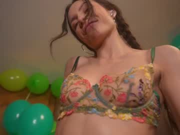 girl
        the_pretty_poison cam image #6103978