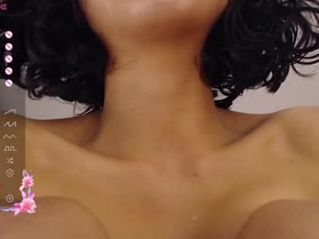 girl
        babby_girl_ cam image #4883414