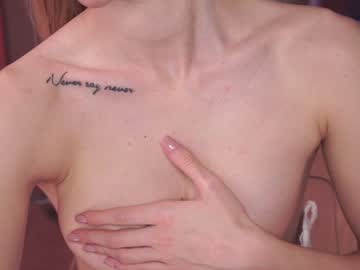 girl
        _icecrystal cam image #5042365