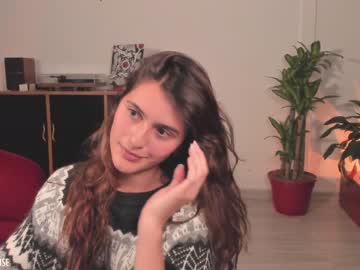 girl
        marmuse cam image #2248173
