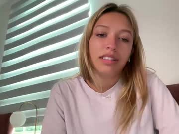 girl
        paigesylviaa cam image #6202420