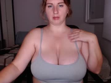 girl
        gentle__woman cam image #1912897