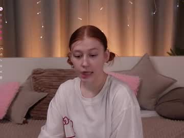 girl
        hyva_kissa cam image #5832141