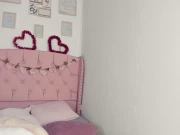 girl
        anaela__rose cam image #1822986