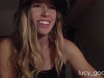 girl
        lucy_gooosey cam image #1414206