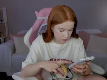 girl
        leahsthetics cam image #6393293