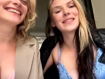 couple Sex Cam Girls Roleplay For Viewers On Chaturbate with lookatus711