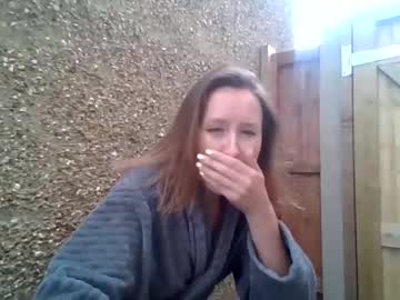 girl
        eatmypie69 cam image #2601400