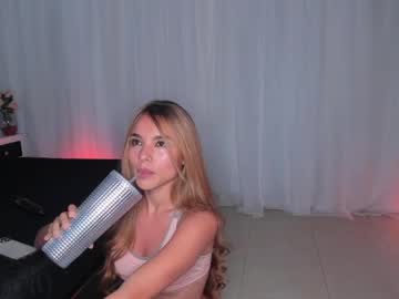 girl
        tinyw0nder cam image #4709409